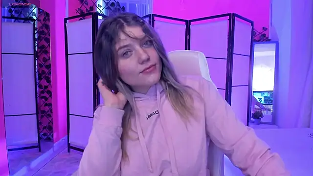 alaia greyy online show from February 2026 01:19:02 PM