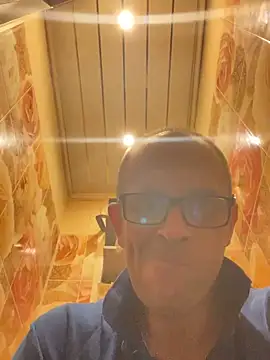 MaxDevilWhite online show from February 2026 08:43:01 PM