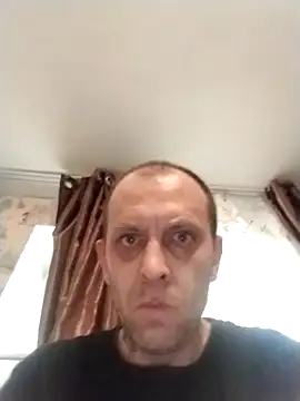 MaxDevilWhite online show from April 2026 04:33:02 PM