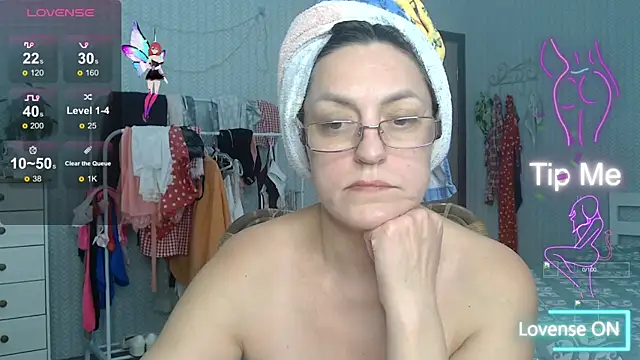 Soffya Soy online show from November 2025 12:44:02 PM