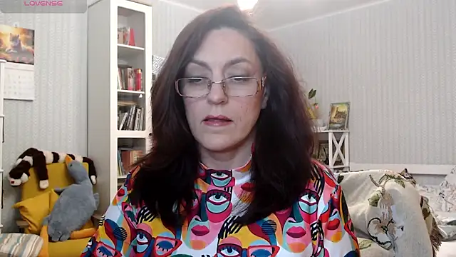 Soffya Soy online show from May 2026 06:48:02 PM