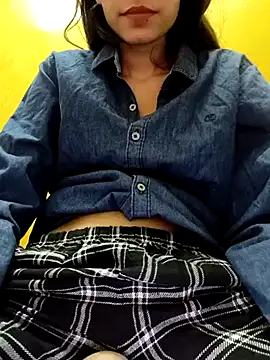 Snapshot of cute_IndianBabe chatting on March 2025 01:46:01 AM cute IndianBabe online show from March 2025 01:46:01 AM