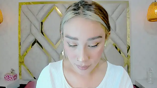 Lannajansen online show from February 2025 04:47:02 PM