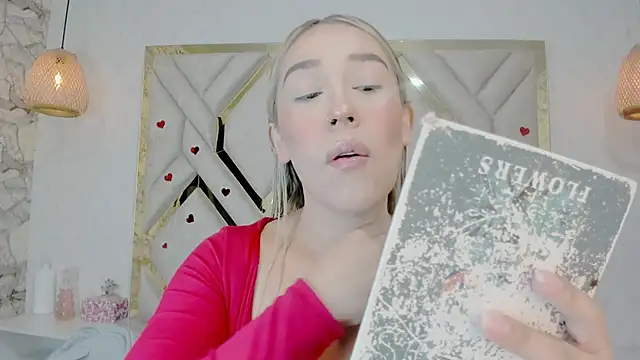 Lannajansen online show from February 2025 12:40:01 PM