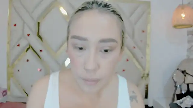 Lannajansen online show from February 2025 01:36:01 PM