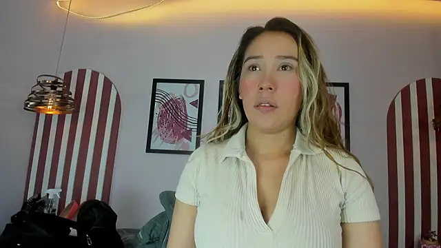 Lannajansen online show from September 2025 03:13:02 PM