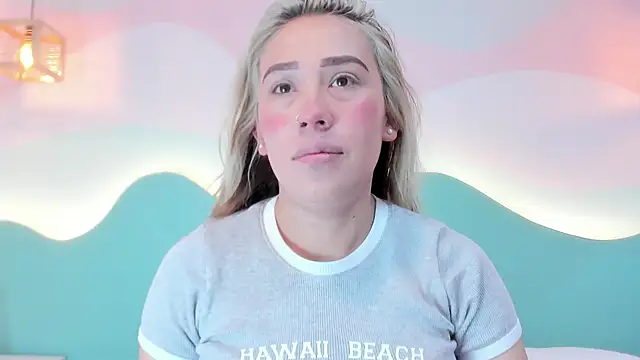 Lannajansen online show from November 2025 01:44:01 PM