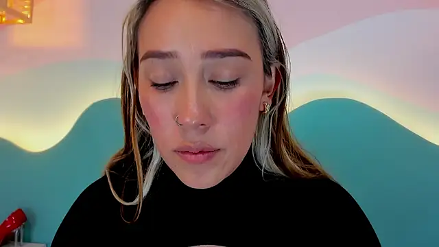 Lannajansen online show from December 2025 03:17:01 PM