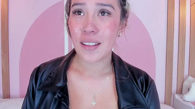 Lannajansen online show from March 2026 01:26:02 PM