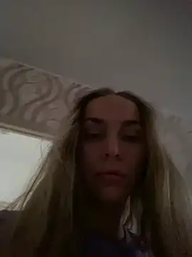 Snapshot of White_Lu chatting on February 2025 05:58:01 AM White Lu online show from February 2025 05:58:01 AM