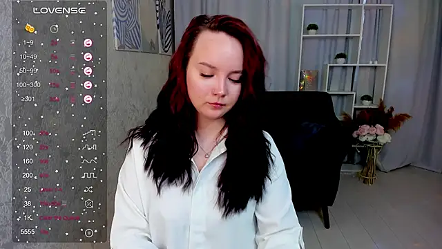 maya suun online show from November 2025 02:22:01 AM