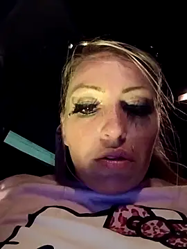 Snapshot of barbieinbondage7 chatting on March 2026 03:01:02 AM barbieinbondage7 online show from March 2026 03:01:02 AM