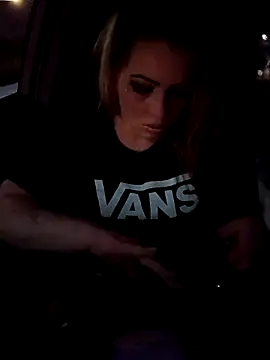 Snapshot of barbieinbondage7 chatting on March 2026 02:27:02 AM barbieinbondage7 online show from March 2026 02:27:02 AM