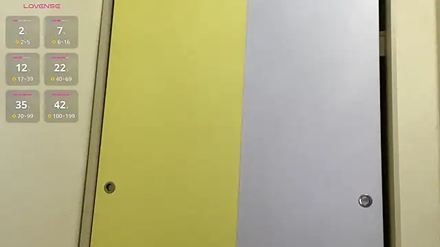 Snapshot of Kkeaiio-11 chatting on January 2025 01:36:02 PM Kkeaiio-11 online show from January 2025 01:36:02 PM