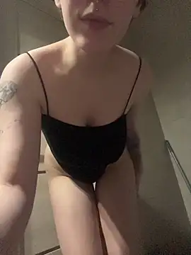 Molli Luv online show from January 2026 05:07:01 PM