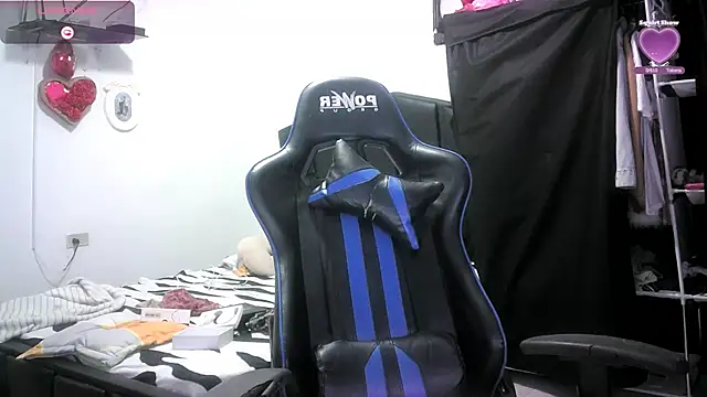 mariana0x online show from October 2025 07:57:02 PM