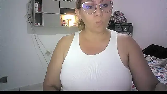 mariana0x online show from May 2026 03:25:02 AM