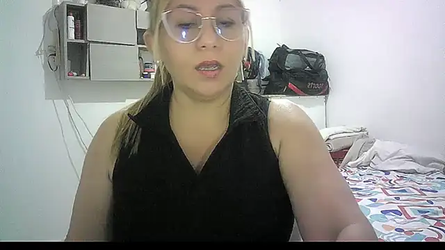 mariana0x online show from May 2026 02:57:01 PM