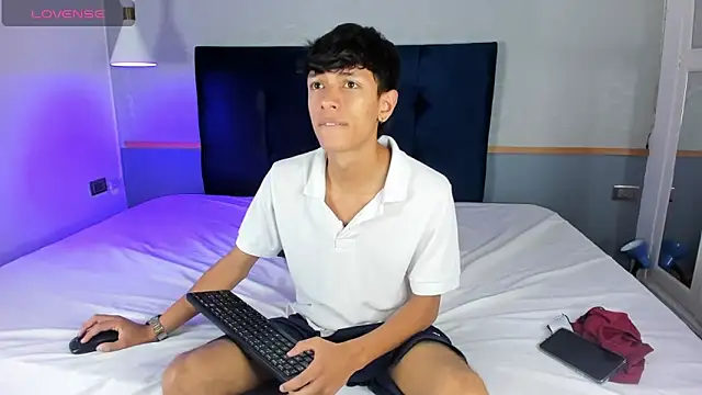 Im Kael online show from January 2025 06:25:01 PM