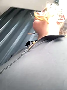 masmelorosa online show from November 2025 07:35:01 PM