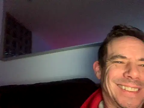 Kenhornu online show from November 2025 11:49:02 PM