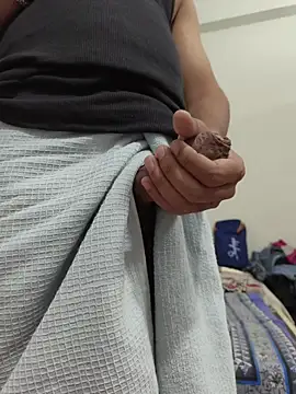 Snapshot of randit7 chatting on November 2025 04:22:01 PM randit7 online show from November 2025 04:22:01 PM