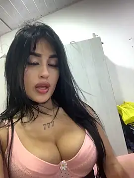 Snapshot of Girl_milk7 chatting on March 2025 05:11:01 AM Girl milk7 online show from March 2025 05:11:01 AM