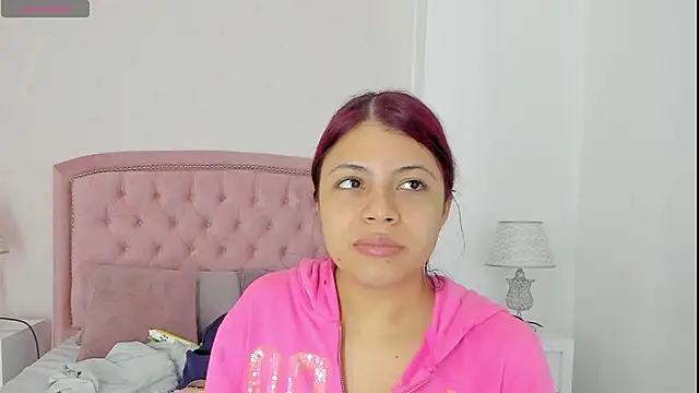 Kendall  Fox online show from September 2025 04:44:01 AM