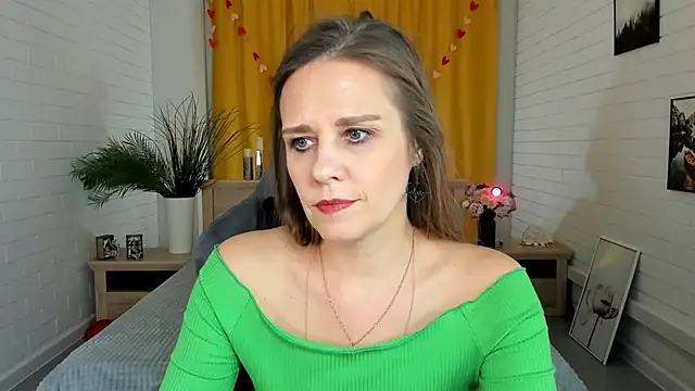 EmiliaBedy online show from February 2025 03:08:02 PM