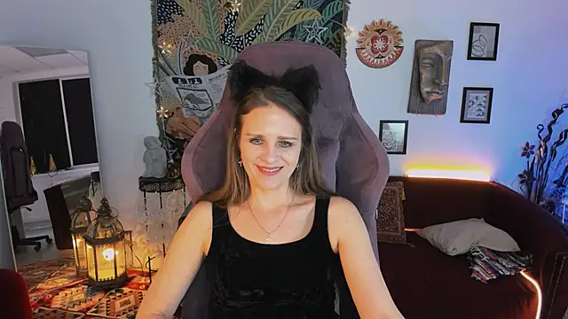 EmiliaBedy online show from March 2025 03:28:01 PM