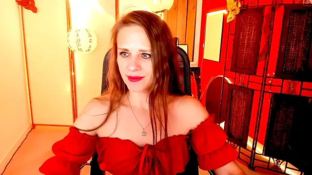 Snapshot of EmiliaBedy chatting on June 2026 09:06:02 AM EmiliaBedy online show from June 2026 09:06:02 AM