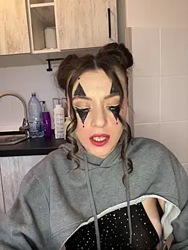 bunnythetailor online show from February 2025 05:39:01 AM