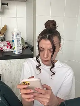 bunnythetailor online show from February 2025 09:56:02 AM