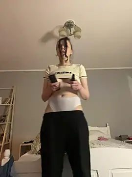 bunnythetailor online show from February 2025 02:38:01 AM