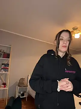 bunnythetailor online show from February 2025 07:58:01 PM