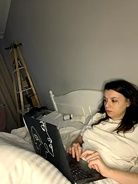 bunnythetailor online show from November 2025 02:28:01 PM