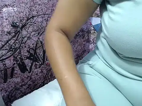 susy pervertt online show from November 2025 02:44:01 PM