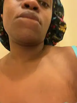 Snapshot of Boneca25 chatting on February 2025 09:50:02 PM Boneca25 online show from February 2025 09:50:02 PM