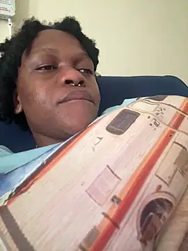 Boneca25 online show from February 2026 01:06:02 PM