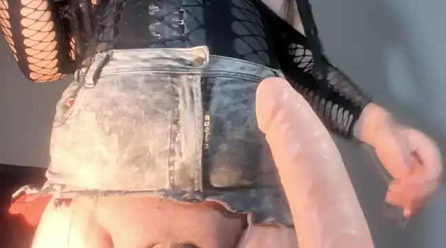 Snapshot of dolce_lorens chatting on February 2025 06:56:02 AM dolce lorens online show from February 2025 06:56:02 AM