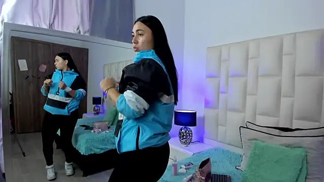 Ariana rouse online show from April 2026 04:24:02 PM