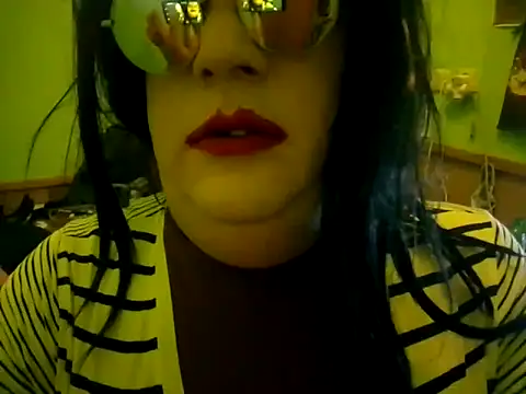 Adrianka online show from September 2025 11:50:01 PM