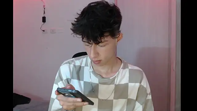 Juanmres online show from November 2025 11:48:02 PM