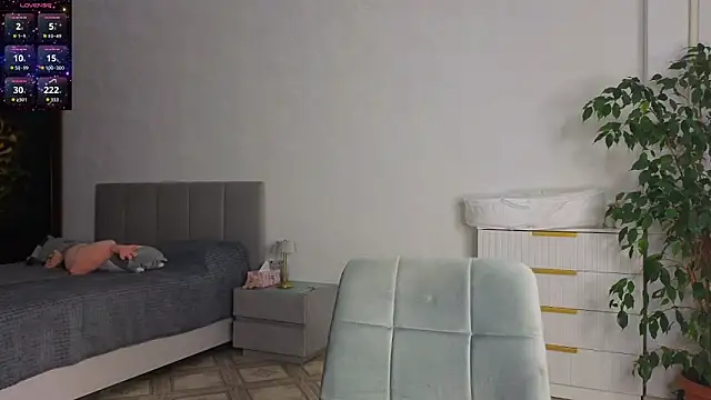  AliceBlack  online show from October 2025 05:14:02 PM