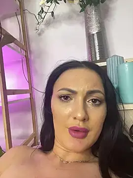 Snapshot of RaisaSalvi chatting on February 2025 11:10:02 PM RaisaSalvi online show from February 2025 11:10:02 PM