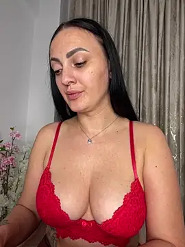 Snapshot of RaisaSalvi chatting on September 2025 12:51:01 PM RaisaSalvi online show from September 2025 12:51:01 PM