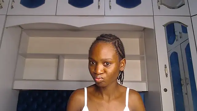 Snapshot of YoungDiva69 chatting on March 2025 02:15:02 AM YoungDiva69 online show from March 2025 02:15:02 AM