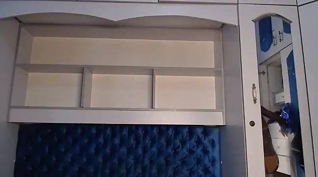 Snapshot of YoungDiva69 chatting on March 2025 09:57:01 AM YoungDiva69 online show from March 2025 09:57:01 AM