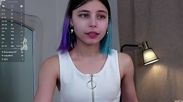 DarelleFare online show from March 2025 02:51:02 PM