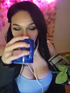 Snapshot of Jinyxx3 chatting on January 2025 04:09:01 AM Jinyxx3 online show from January 2025 04:09:01 AM